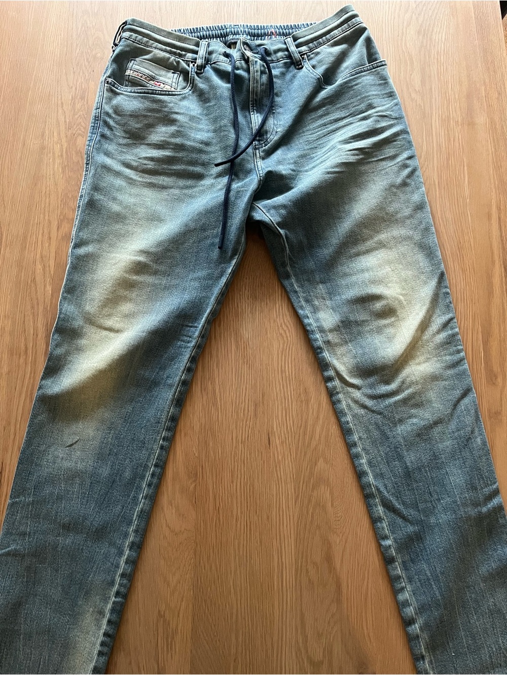 Diesel Joggjeans S-strukt Slim Men’s Jeans in Light Blue Washed Denim NEW